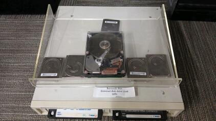 1982 Bernoulli Box External Fisk Drive 1144