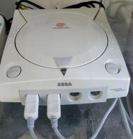 Sega Dreamcast Video Game Console And Two Controllers - 6