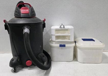 (2) Iris Schwartz Design Covered Cupcake Carrier Boxes (1) Shop-Vac 10-gallon Wet/Dry Shop Vacuum *powers on*