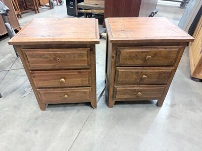 Pair of Wooden Nightstands, 3-Drawer, Natural Finish, Simple Design 22&rdquo;x18&rdquo;x28&rdquo;