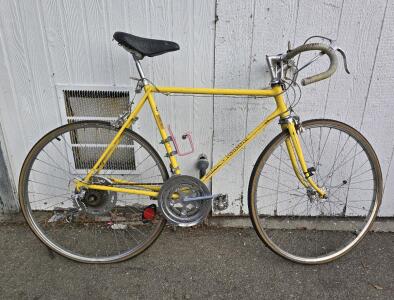 27 "Yellow Schwinn Continental Bike (PLEASE READ DESCRIPTION)