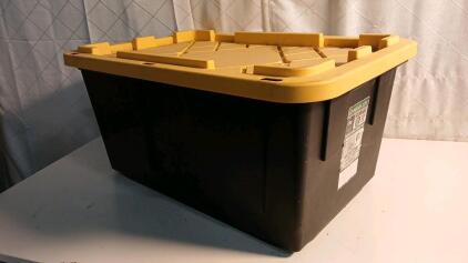(1) Greenmade 27 Gallon Storage Tote W/ Lid