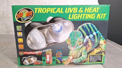 (1) Zoo Med Tropical UavB & Heat Lighting Kit