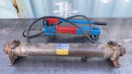 Manual Hydraulic Pump and Water Cooled Oil Cooler