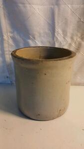 Vintage Stoneware Crock -7"x8"