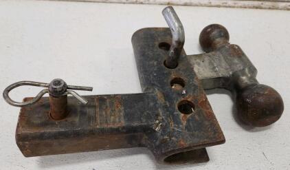 (1) Tri-Ball Trailer Hitch Mount W/ Hook