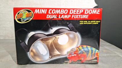 (1) Zoo Med Mini Combo Deep Dome Dual Lamp Fixture