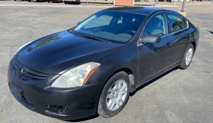 2012 Nissan Altima - Good Tires!