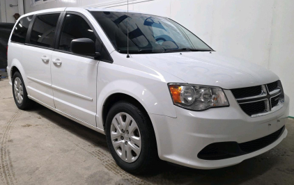 2017 DODGE CARAVAN - 59K MILES!