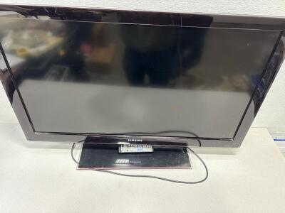 (40&rdquo;) Samsung TV