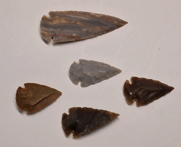 (1) Hand-Knapped Jasper/Flint Spearhead & (4) Hand-Knapped Jasper/Flint Arrowheads, All Modern Reproductions