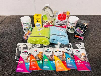 Pet Food & Supplies Lot &ndash; Dog & Cat Food, Treats, Probiotics, Bird Nectar (New)
