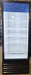 (1) Royal Vendors Commercial Display Refrigerator Unit W/ Adjustable Shelves