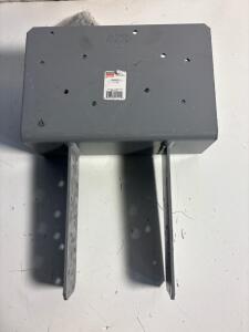 Simpson Strong-Tie CCQ column cap, used for high-capacity column-beam connections