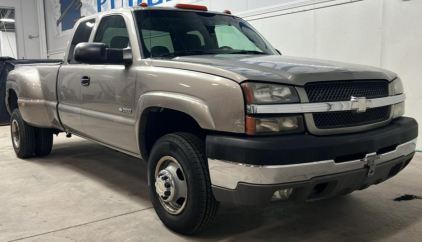 2003 CHEVORLET SILVERADO 3500 - 133K MILES!