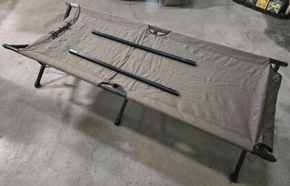 Slumberjack Heavy Duty Big Lux Folding Cot w/ Carry Bag - 30"W x 80"L x 21"H