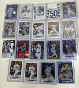 Assorted Los Angeles Dodgers Baseball Card Lot - Auto&rsquo;s, Rookies , Numberd & More