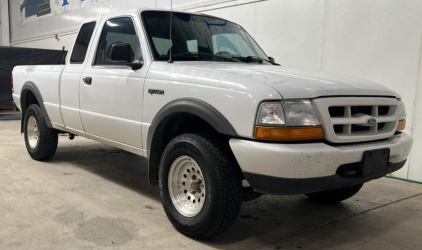 1999 FORD RANGER - 4X4 - 5 SPEED MANUAL!!