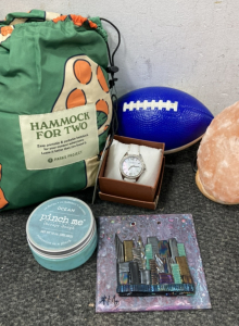 ‘Hammock for Two’, Salt Rock Light, Coach Watch, & More