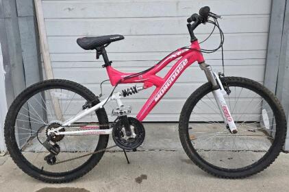 Mongoose 24" 21-speed XR75 Bike, pink
