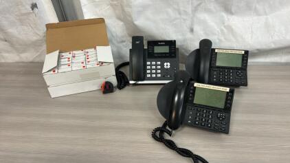 (1) Yealink SIP-T41S IP Phone, LCD Display, Ethernet Connectivity & More