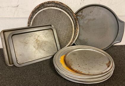 Pizza Pans, Mesh Metal Peels, And Small Baking Trays