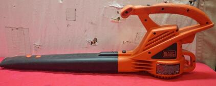 BLACK+DECKER LB700 7-Amp Corded Blower.
