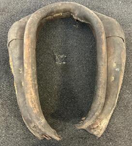 (1) Antique Leather Horse Hames