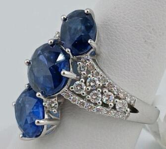 3.90 ct Blue Sapphire & Diamond 14K White Gold Ring, Appraised at $13,880