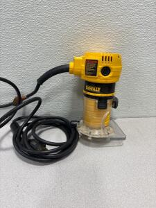 DEWALT DWE6000 4.5 Amp 1/4-inch laminate trimmer
