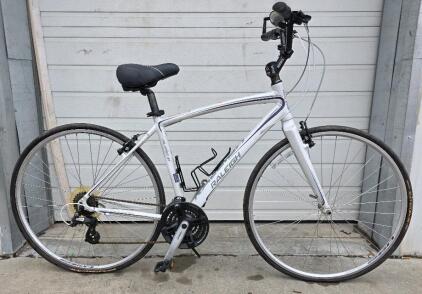 Raleigh 26" 21-speed Alysa Bike, white