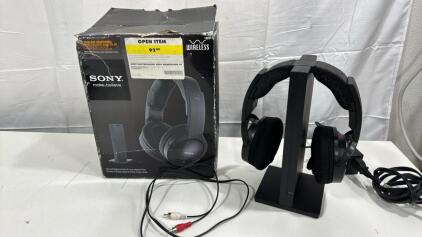 Sony MDR-RF985RK Wireless Over-The-Ear Headphones. Wireless Stereo Headphone System