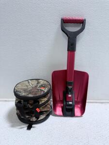 Red Collapsible Shovel with Camouflage Carrying Bag, D-Grip Handle, Aluminum