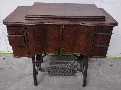 Standard Treadle Sewing Machine, Antique Wooden Cabinet, Early 1900s