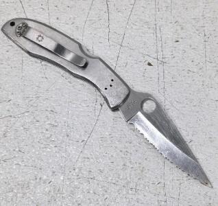 Spyderco Folding Knife, AUS-6 Stainless Blade, Made in Japan