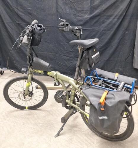 (1) Polygon Urbano 5 - Electric Folding Bike W / (2) Chargers, (2) Batteries & (1) Bike Hand Bicycle Work / Parking Stand