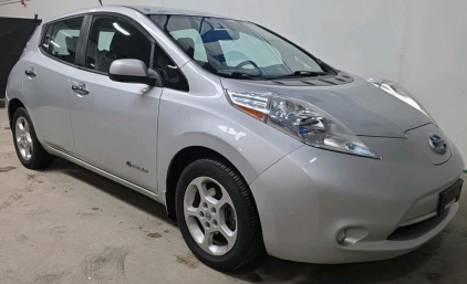 2013 NISSAN LEAF - ELECTRIC! 112K MILES!