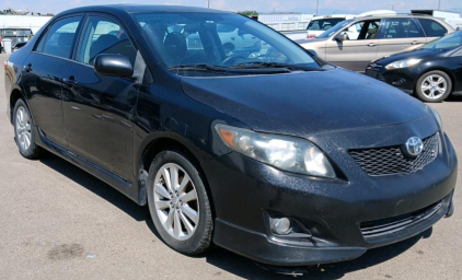2009 TOYOTA COROLLA - SUNROOF!