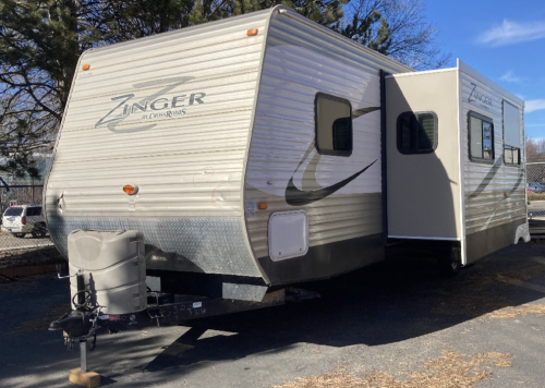 2015 CrossRoads Zinger Travel Trailer - Sleeps 8