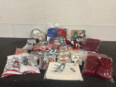Christmas Lot And Gifts (6) Pack Christmas Socks Various Phone Cases (2) Advent Calendars (6) Christmas Nomes Various Christmas Ribbons and Ornaments Christmas Gift Bags (3) Christmas Tablecloths And More SEE PICTURES