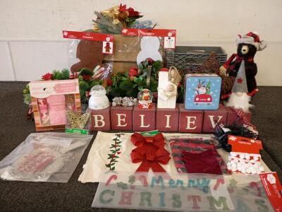 Christmas Lot (1) Wooden Block Sign Assorted Ornaments and Tree Decor (1) Table Runner (1) Lighted Star Wall Art And More SEE PICTURES
