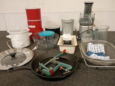 Kitchen Ware Cuisinart Ice Cream Maker (1) Proctor Silex Mini Crockpot (1) Breville Juice Fountain and More SEE PICTURES