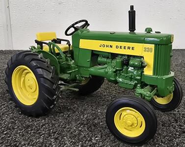 Dubuque Works John Deere 330 Diecast Model Tractor, Collector's Edition 2003