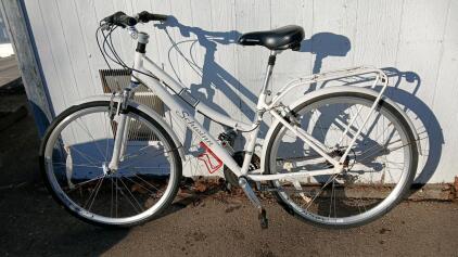 26" Schwinn Discover Bike (White)