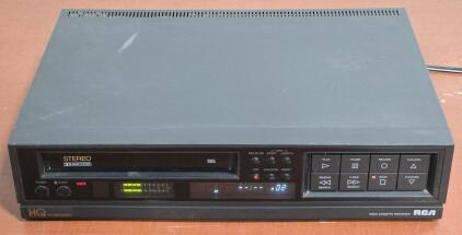 Vintage RCA VMT-396 HQ Stereo Video Cassette Recorder