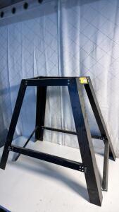 Central Machinery 29&rdquo; Heavy-Duty Tool Stand -30&rdquo;Lx18&rdquo;Wx29&rdquo;H
