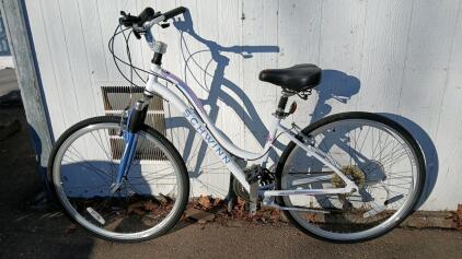 26" Schwinn Trailway Bike (White)