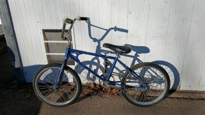 20" Schwinn Kids Bike (Dark Blue)