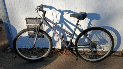 26" Reaction Scope 26 Bike (Grey And Pink)