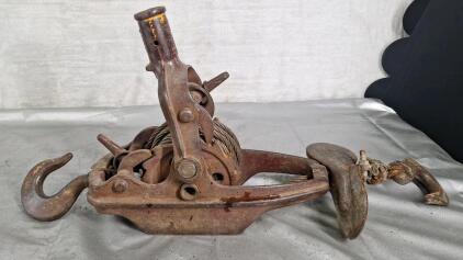 (1) Vintage Wyeth-Scott 2-Ton Come Along Hoist Ratchet
